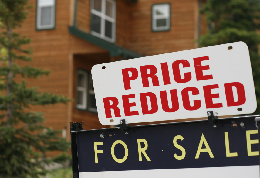 Newsfeed: US suffering from the second biggest home price correction of the post-WWII era